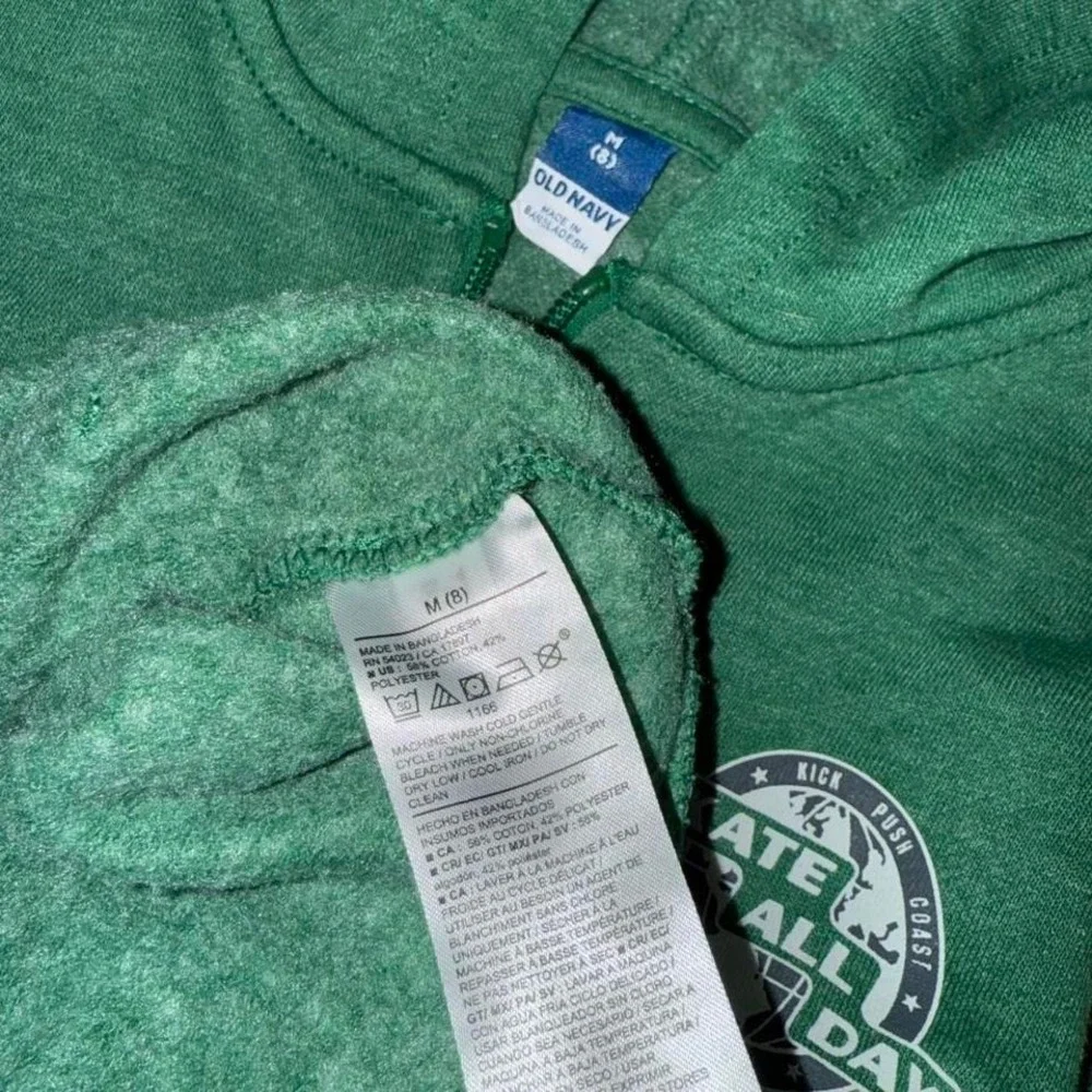 OLD NAVY GREEN SKATER ZIP UP HOODIE BOYS 8‎ LIKE NEW
